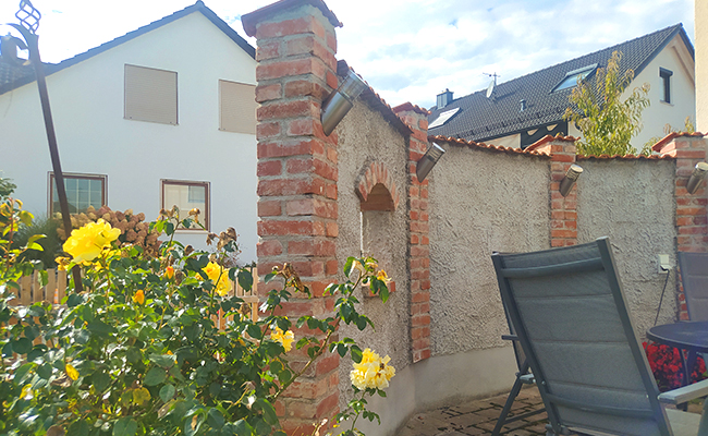 Den Garten am Boardinghouse Weberhof können Sie bei der Buchung einer Ferienwohnung selbstverständlich mit nutzen.