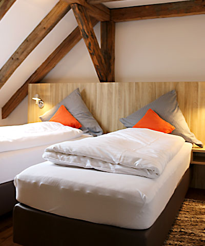 Die Gästezimmer am Weberhof eignen sich für Familien oder Firmen als Ferienunterkunft oder Business-Apartment.